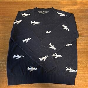 H&M men's "airplane" sweater size XL